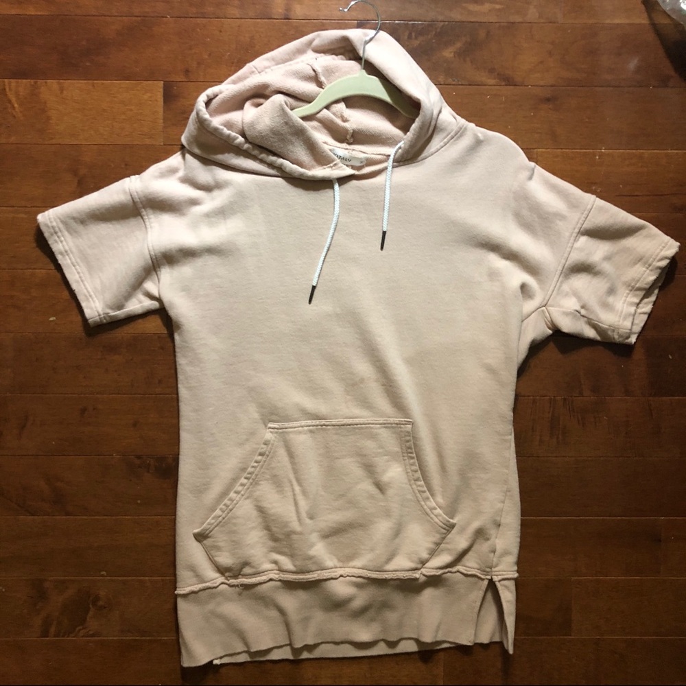 Vitaly Design Short Sleeve Hoodie